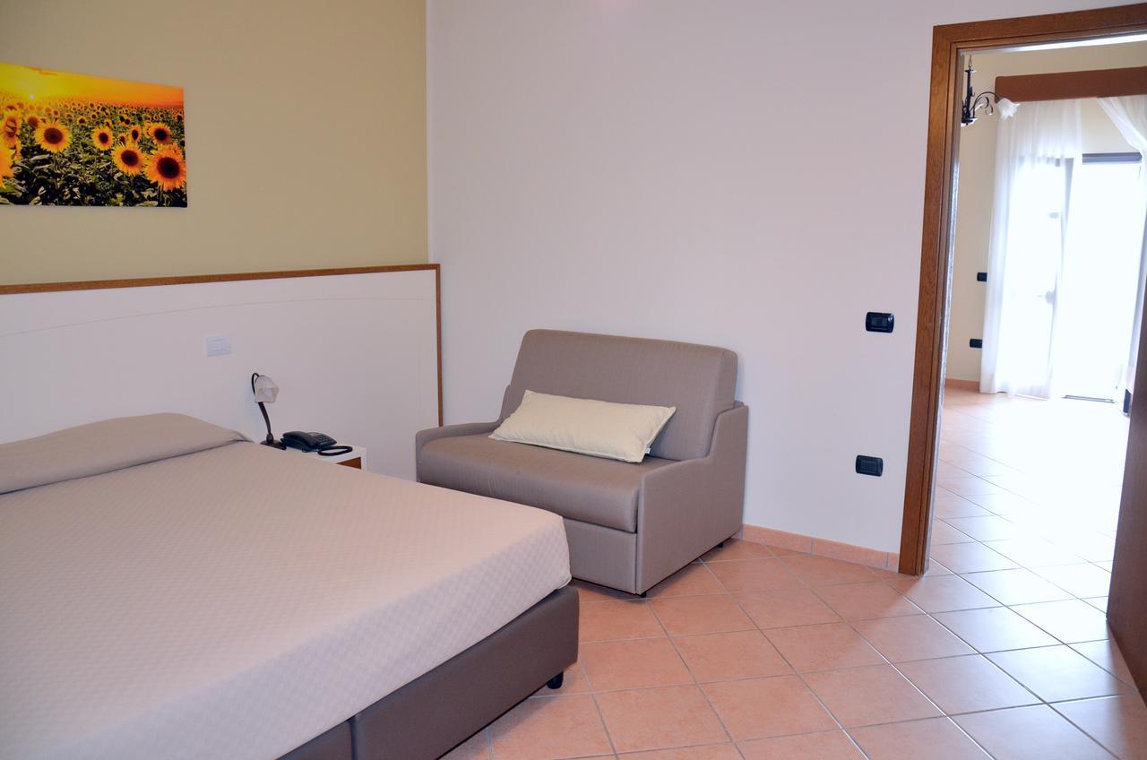 Tenuta Caradonna Lequile ภายนอก รูปภาพ
